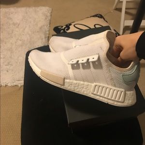 women's nmd ultra boosts white size 8