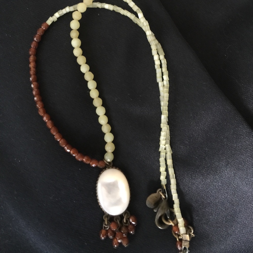 Mother of pearl, garner and citrine necklace