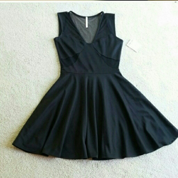 Mesh Cut Out Dress - Picture 4 of 4