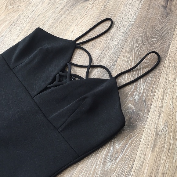 Strappy front body con stretch midi cocktail dress - Picture 5 of 8