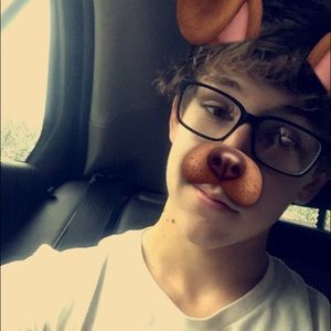 Meet your Posher, Jonathan