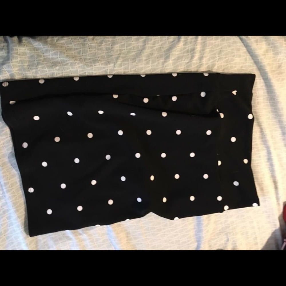 Small lularoe black polka dot Cassie skirt