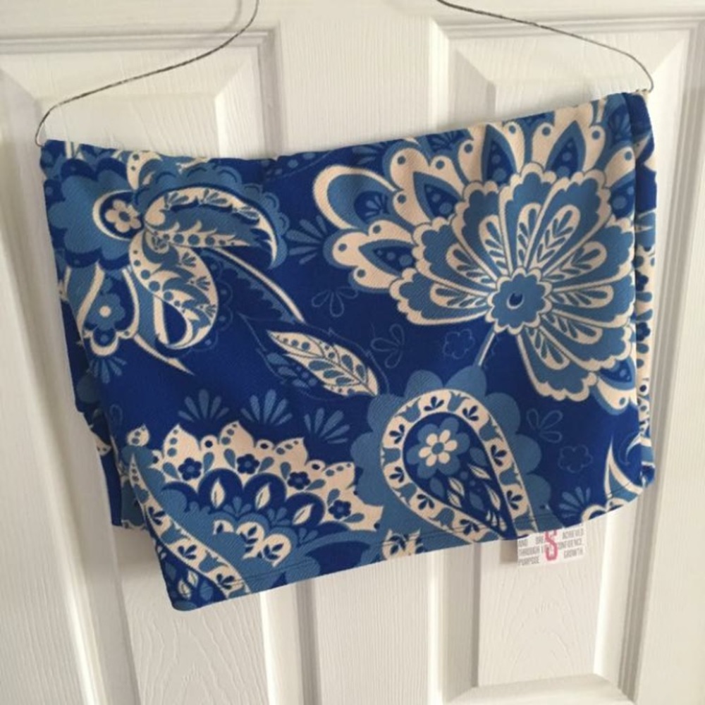 Small lularoe Cassie skirt BNWT