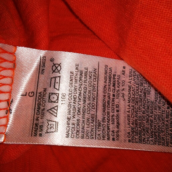 Relaxed Fit Old Navy Top - Picture 3 of 3