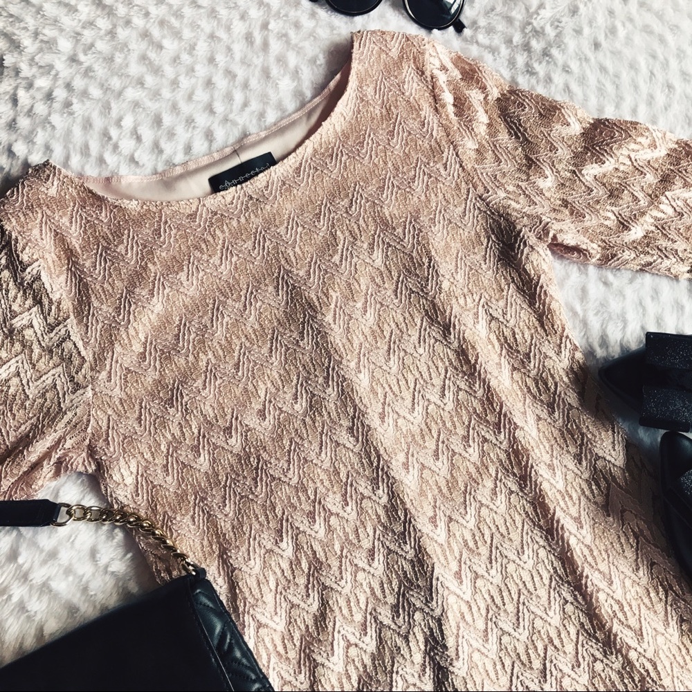 ❌SOLD❌ Bergners - Rose Gold Lace Dress