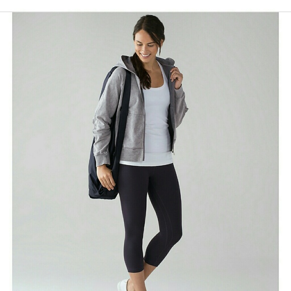 NWT Lululemon Hoodie - Picture 3 of 6