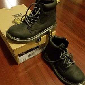 Dr. Martens Padley Boots