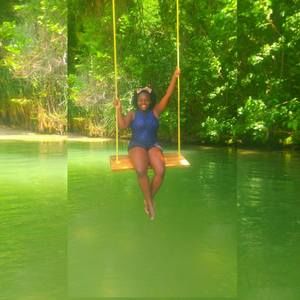 Meet your Posher, Shaddie