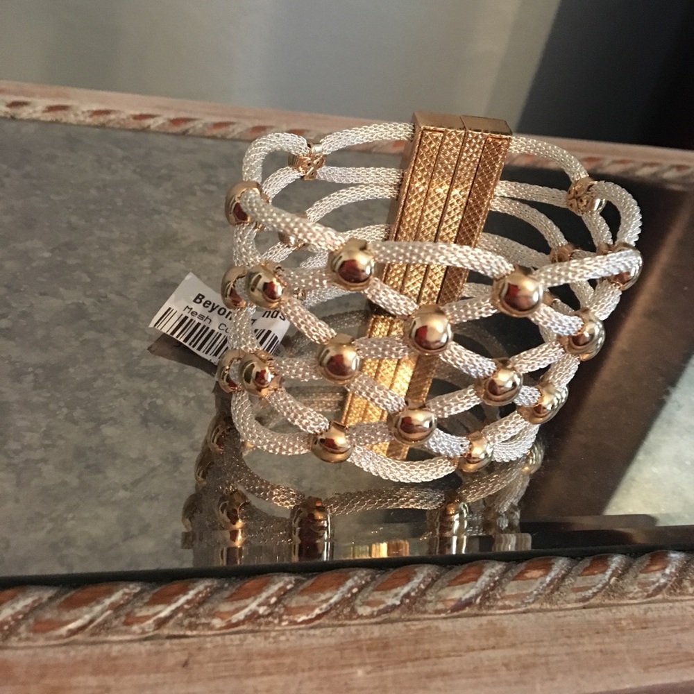 Magnetic Mesh Cuff