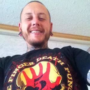 Meet your Posher, Travis