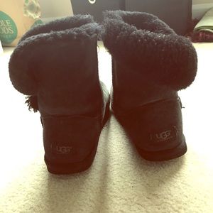 Black Bailey Button Ugg Boots
