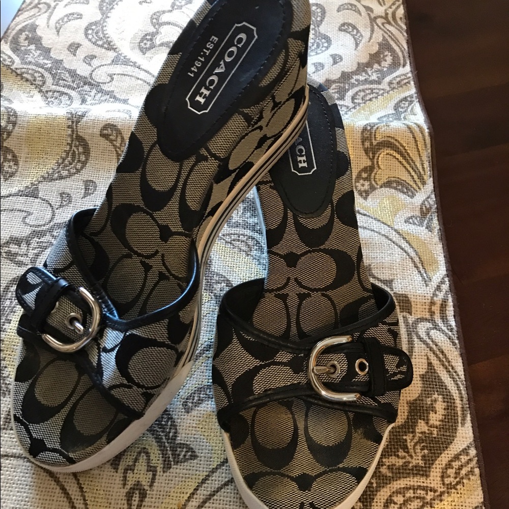 Reduced Coach Perry Sandals- Slip on- classic.