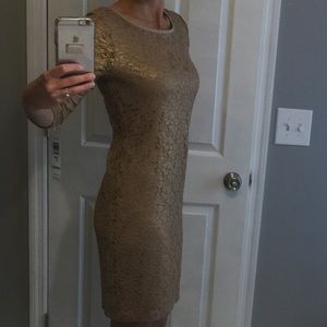 Evening Dress in Gold / Lace.