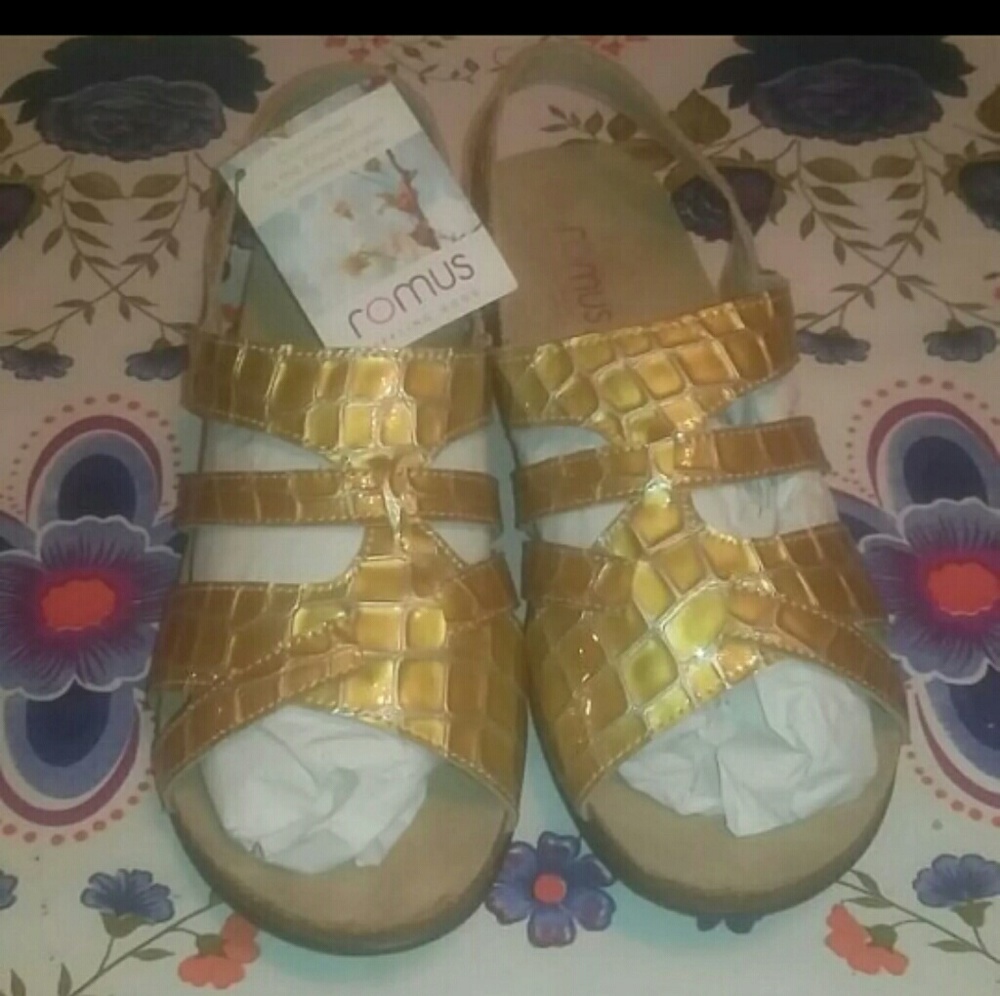 Womens sandals