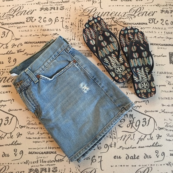 Mini skirt - Picture 2 of 7