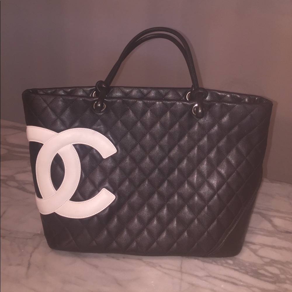 💘Authentic Chanel Ligne Cambon Quilted Tote Bag💘