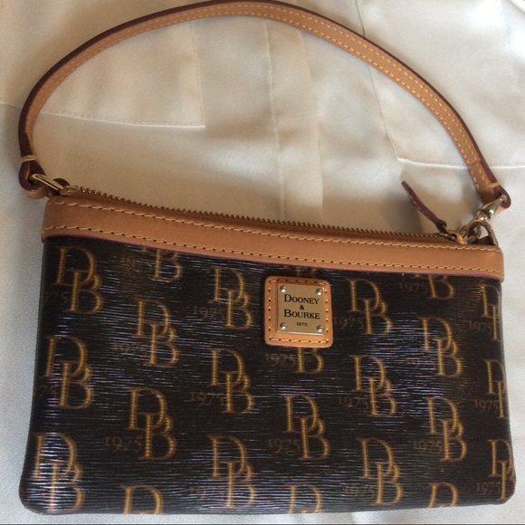 Dooney & Bourke Handbags - Dooney & Bourke Wristlet Clutch