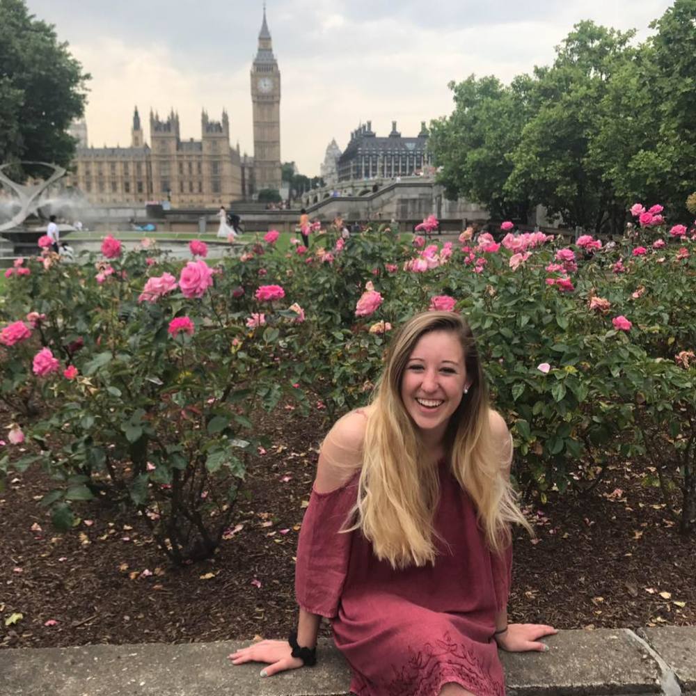 Meet your Posher, Regan