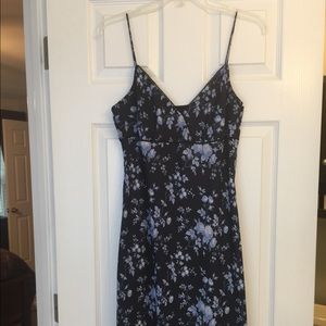 Summer fun dress! Add a denim jacket /espadrilles!