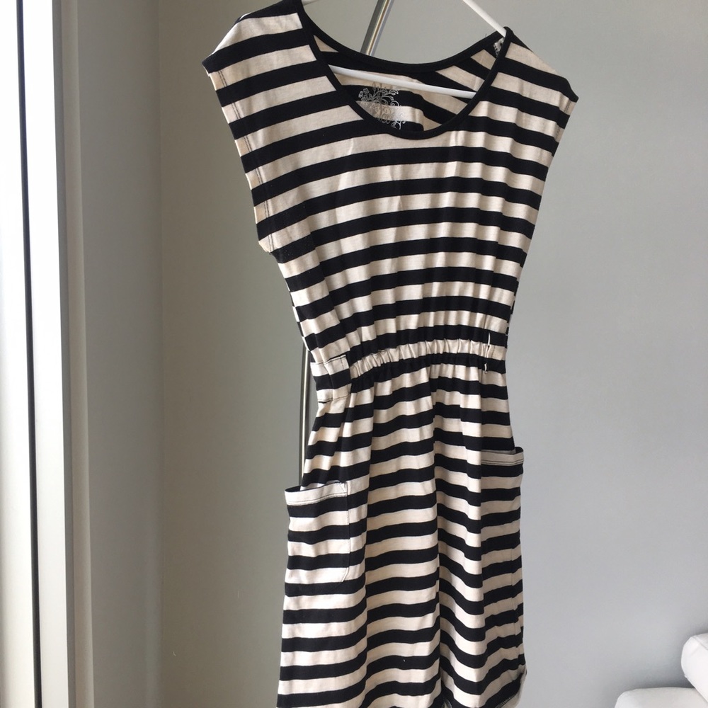 π Fun & Stylish Striped Dress π - Picture 1 of 5
