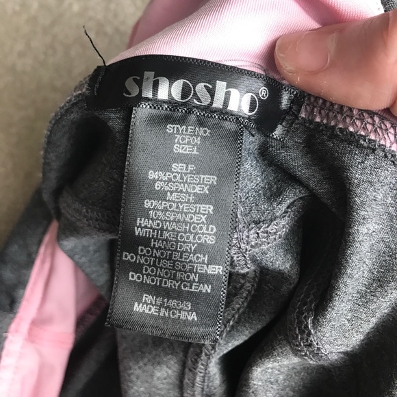 Grey mesh panel work out capris - Picture 3 of 4