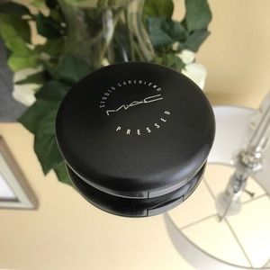 MAC Studio Careblend/Pressed - Medium Dark
