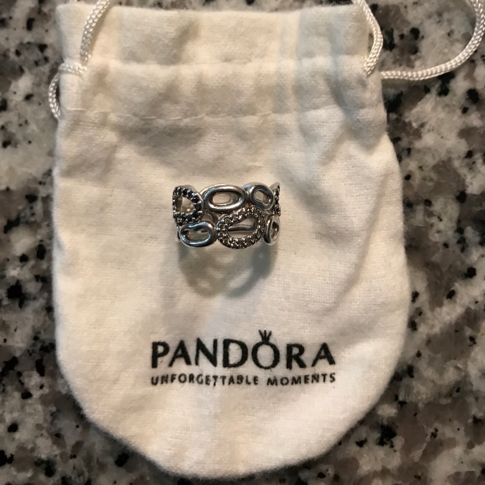 New pandora ring