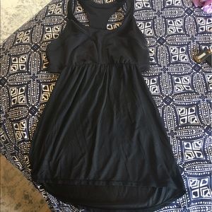 Lululemon size 8 tanks women's