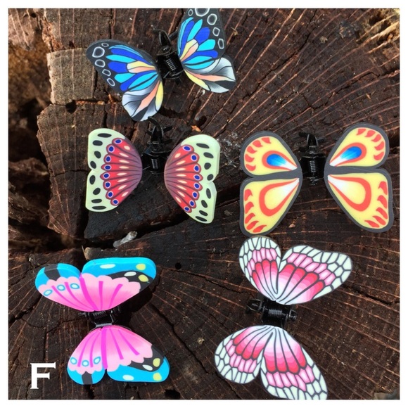 🦋 Seven Butterfly Claw Hair Clips  🦋 - Picture 3 of 8