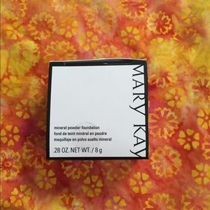 Beige 1 Mary Kay mineral foundation