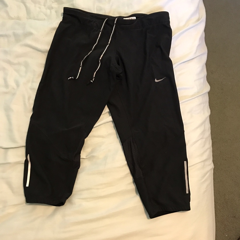 Nike cropped workout pants