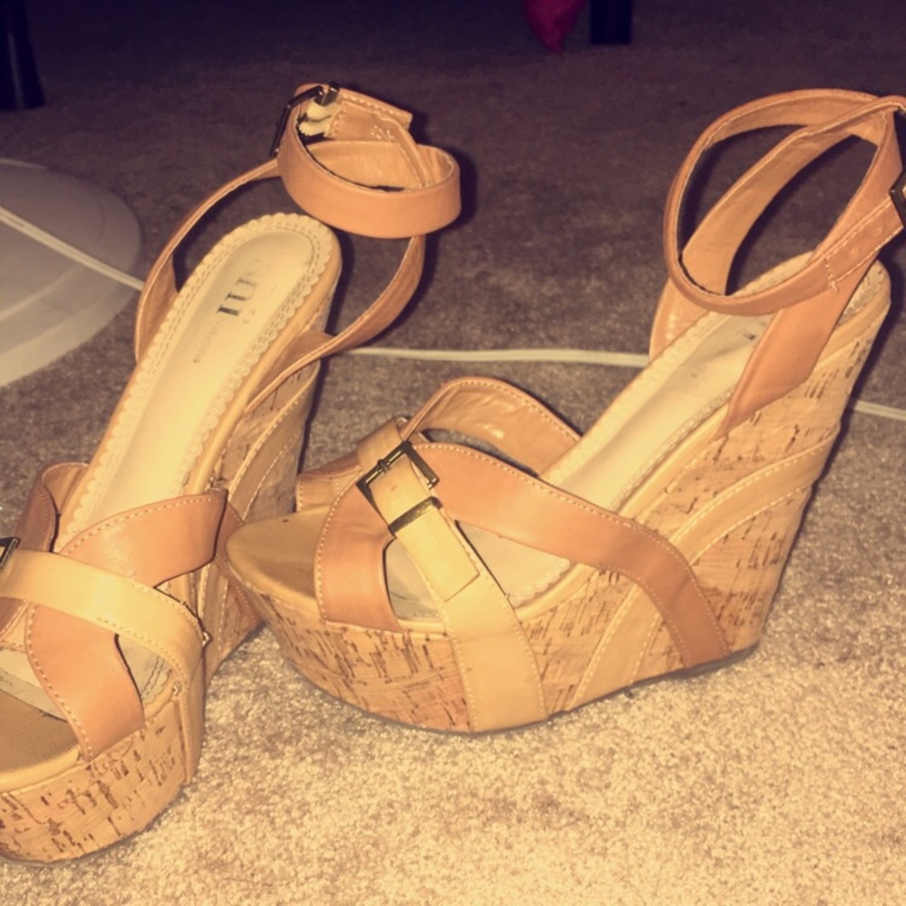 Tan Wedges