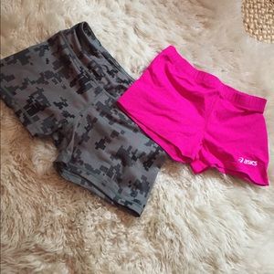 HOT yoga/running shorts bundle LIKE NEW