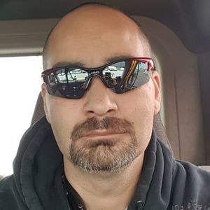 Meet your Posher, Dustin