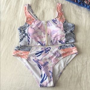 Cupshe zipper swim suit
