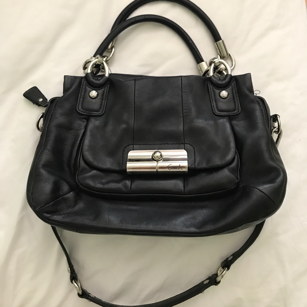Vintage Coach Bag. Black leather . Great condition