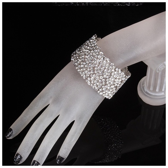 Zircon The Callidora Bracelet - Picture 6 of 8