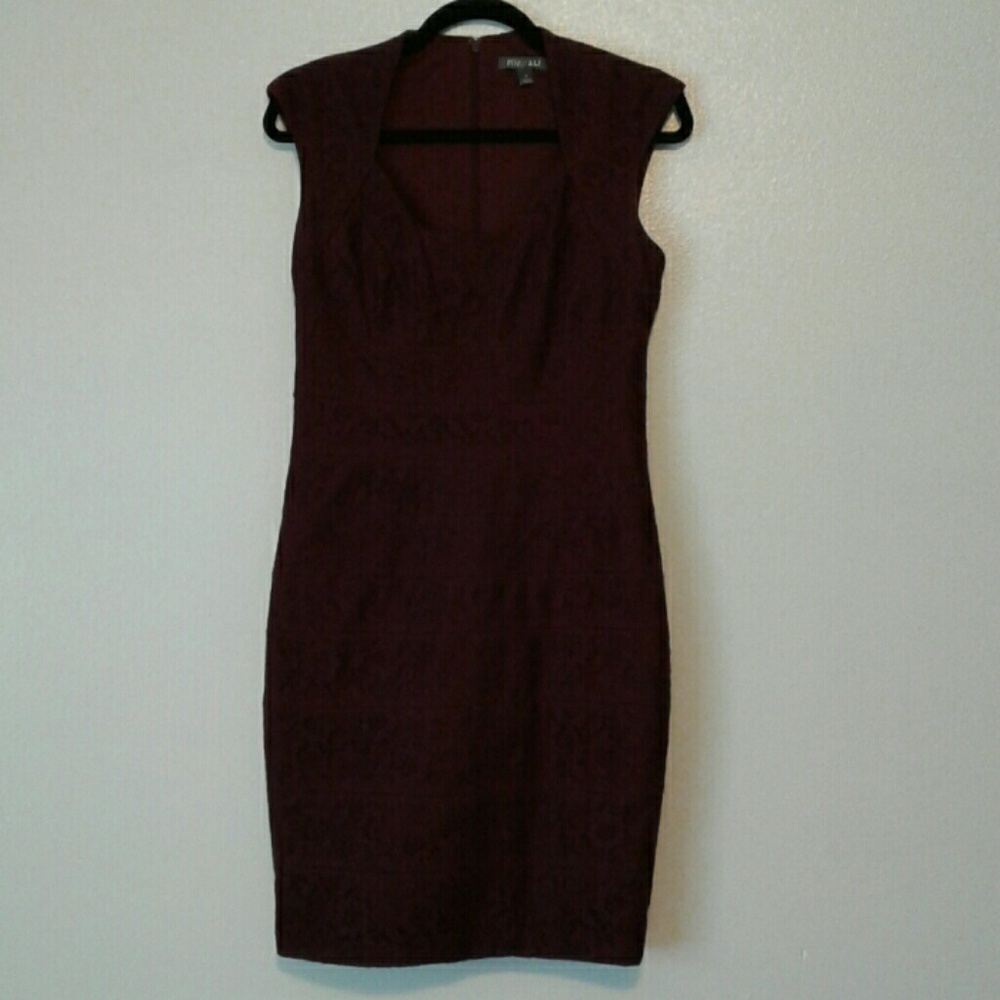 🍀trade🍀Roz&Ali wine bodycon lace dress