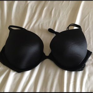 Victoria's Secret Black Very Sexy Push-up Bra 32D