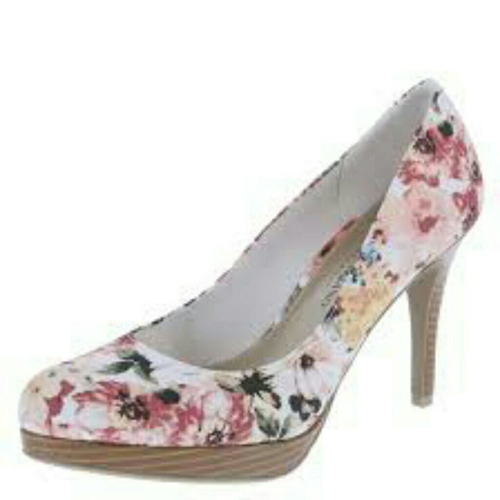Floral print shoes
