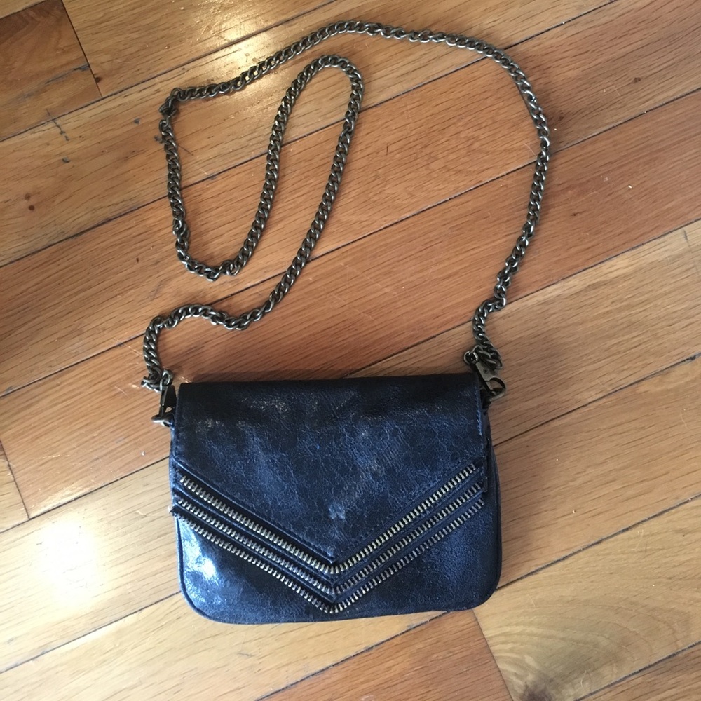Matt & Nat black vegan zipper cross body bag