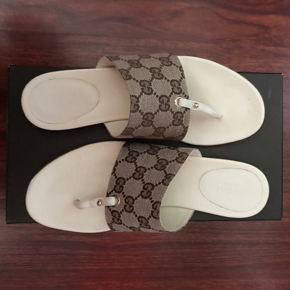 Gucci Flat Sandals