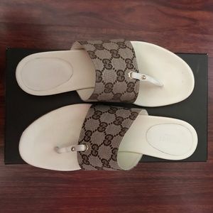 Gucci Flat Sandals