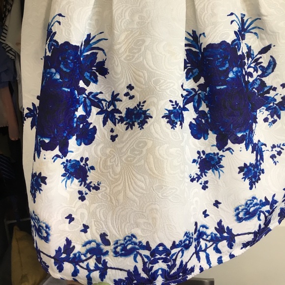 Formal White and Blue Floral Dress - Picture 3 of 4