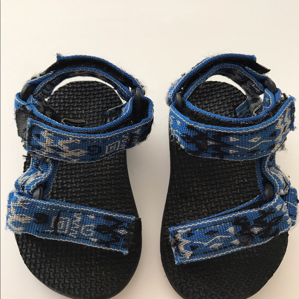 Toddler size 2/3 Teva sandals