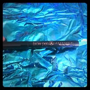 ABH Brow Pen: Universal deep shade