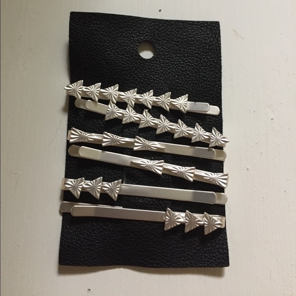 Free People Accessories - Free People Arrow Head 6 bobby pin set SILVER Free People Accessories - Free People Arrow Head 6 bobby pin set SILVER