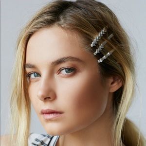 Free People Accessories - Free People Arrow Head 6 bobby pin set SILVER Free People Accessories - Free People Arrow Head 6 bobby pin set SILVER