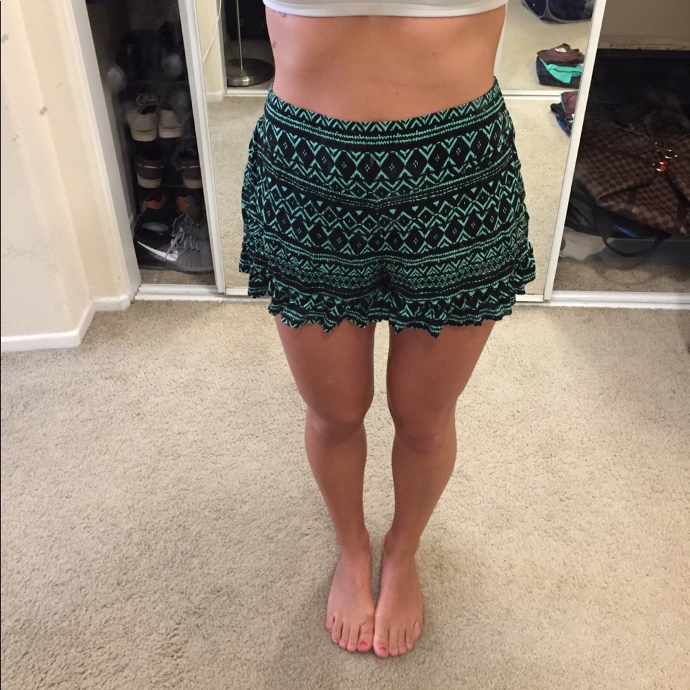 Patterned high waisted shorts!
