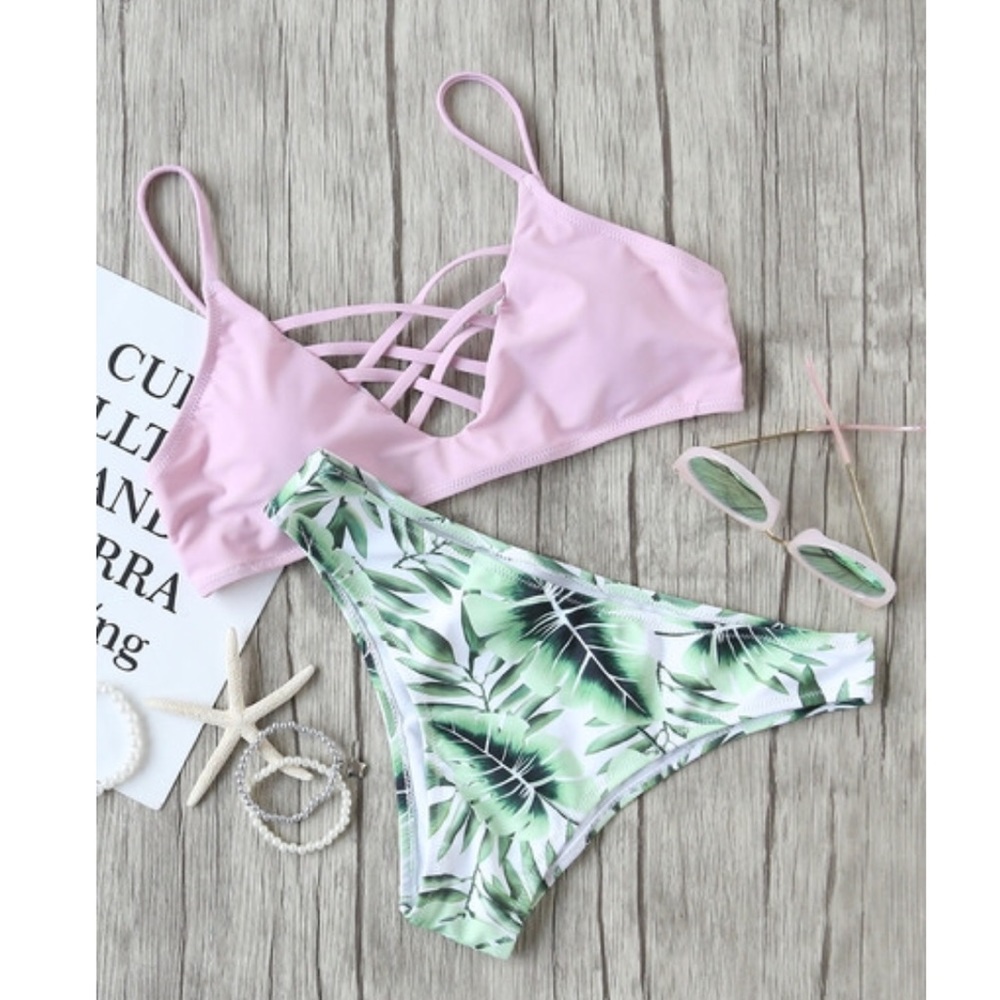 🌸 Pink Leaf Print Criss Cross Bikini 🌸
